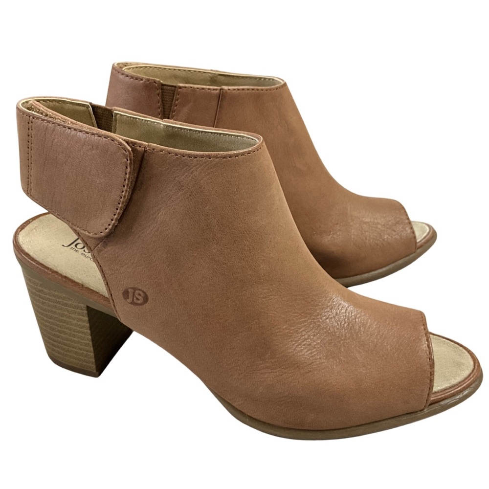 Josef Seibel Bonnie 09 Tan Leather Sandal, New in Box.